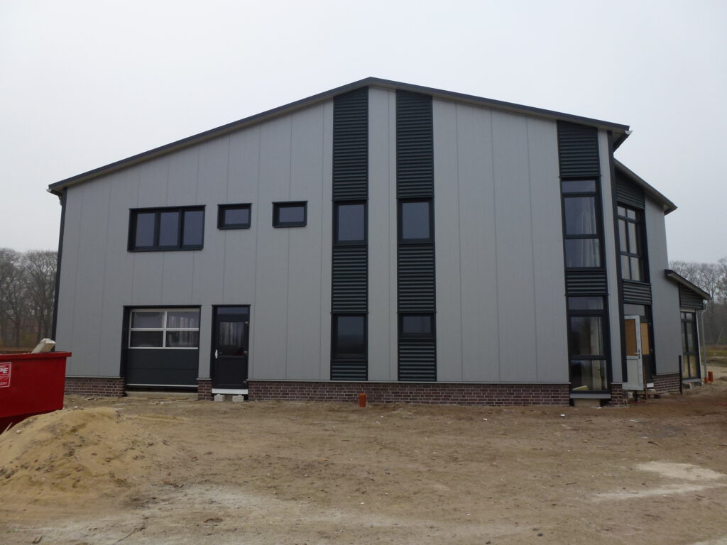 2046 Siebert, Lingen (20x55x4m) (5)